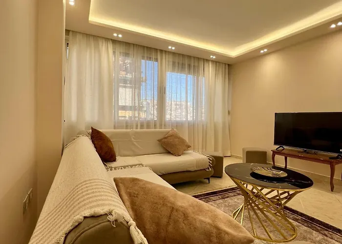 Xhomlliku Apartment